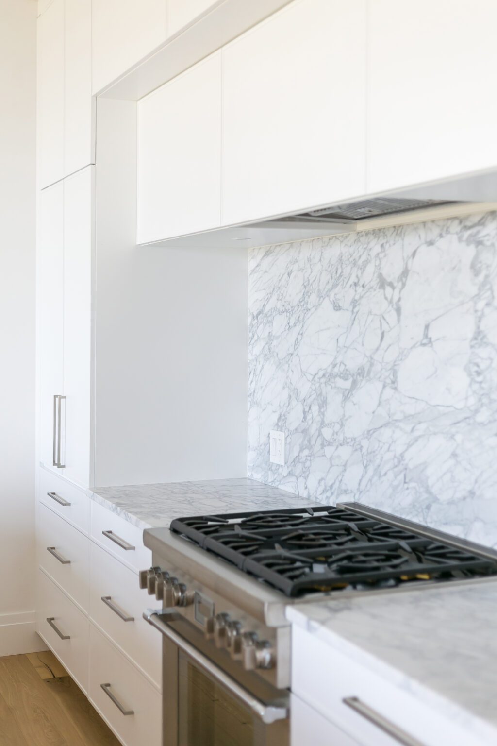 Local Inspo: Kitchen Counter-splashes - Charleston Home + Design 